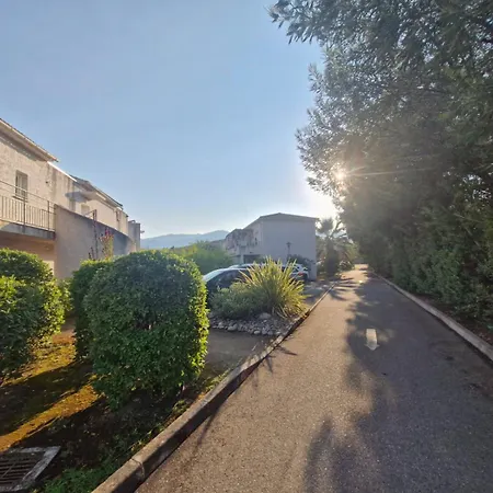 Casa Giul' アパート ポッジョ・メッザナ